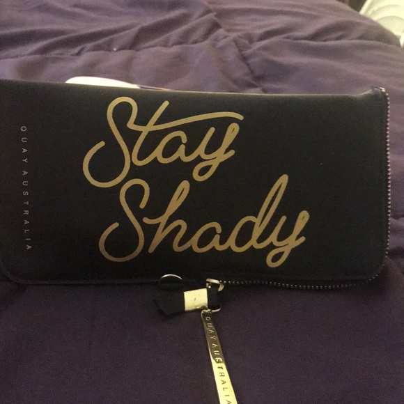 Quay Australia Accessories - QUAY sunnies zip up case